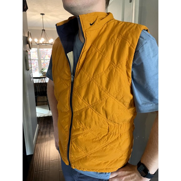 NIKE Vintage Reversible Quilted Vest in White/Orange in Men's Size Medium - Picture 9 of 16